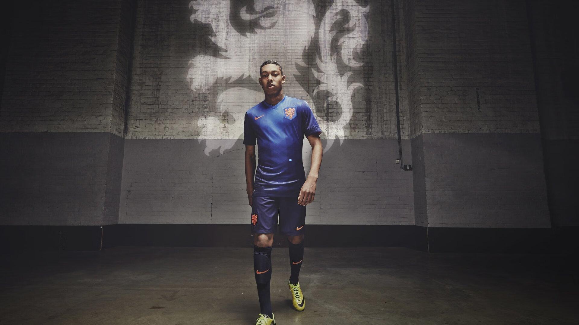 中国竞彩网首页_罗马防线迎来定心丸！埃尔莫索续约在即，新合同锁至2028年